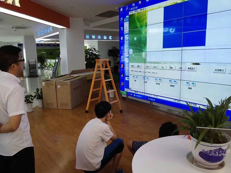 內蒙古鄂爾多斯中國電信55寸液晶拼接屏4X4單元拼接